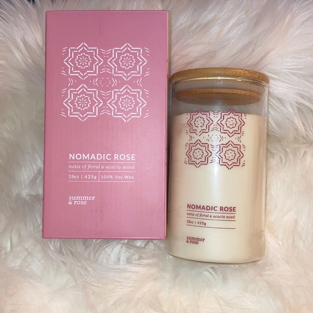 ❤️BOGO FREE❤️Summer & Rose soy wax candle